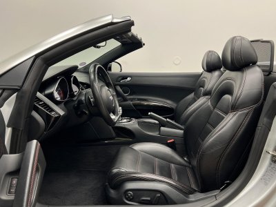 Audi R8 V10 Spyder 52 FSI 525 ch Quattro R-Tronic 6 / Capristo / Freins céramique / BO / Suivi   - 7