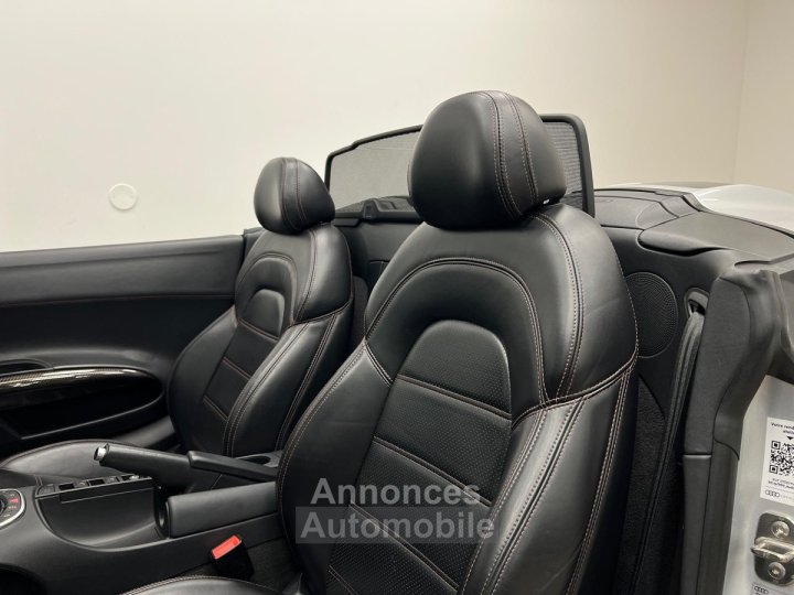 Audi R8 V10 Spyder 52 FSI 525 ch Quattro R-Tronic 6 / Capristo / Freins céramique / BO / Suivi - 11