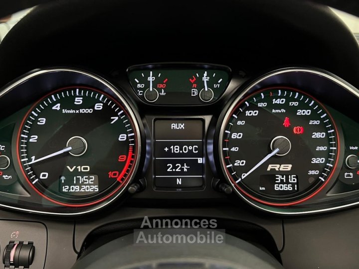 Audi R8 V10 Spyder 52 FSI 525 ch Quattro R-Tronic 6 / Capristo / Freins céramique / BO / Suivi - 18