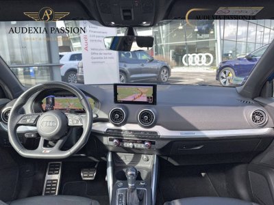 Audi Q2 35 TDI 150 S tronic 7 Midnight Series   - 11