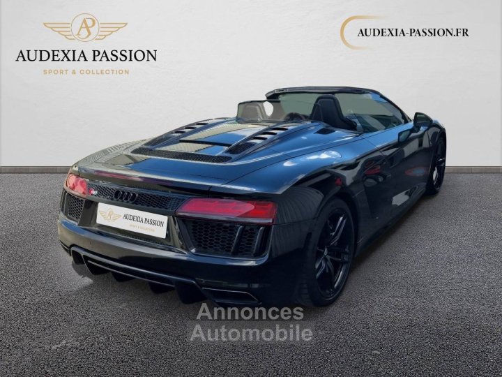 Audi R8 Spyder V10 52 FSI 540 S tronic 7 Quattro - 29