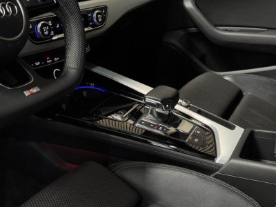 Audi A4 35 20 TFSI 150 CH S-TRONIC S-LINE   - 14