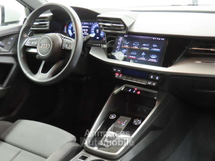 Audi A3 Sportback 30TFSI SLine Stronic - 9