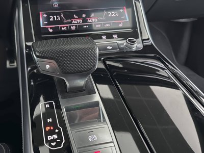Audi Q8 50 TDI 286ch S line quattro tiptronic 8 157g   - 35