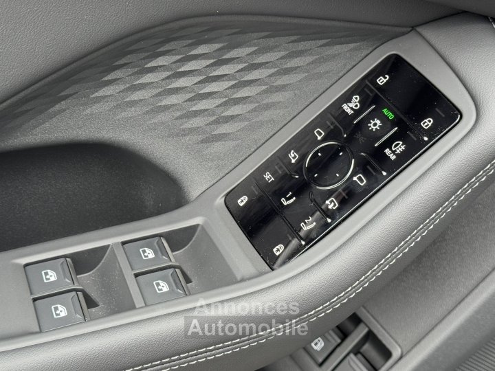 Audi A5 AVANT Avant e-hybrid 299 ch S tronic 7 Quattro S line - 37