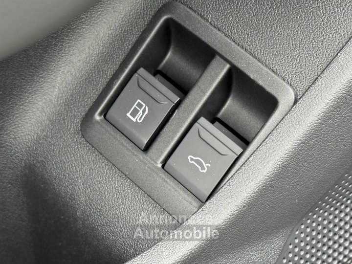 Audi A5 AVANT Avant e-hybrid 299 ch S tronic 7 Quattro S line - 38