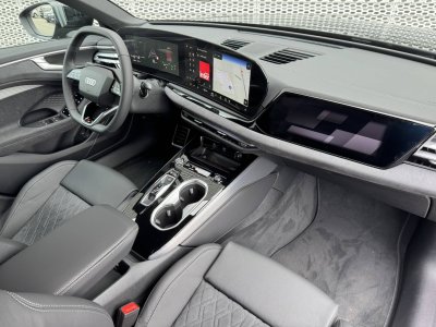 Audi A6 Avant e-hybrid 367 ch S tronic 7 Quattro S line   - 7