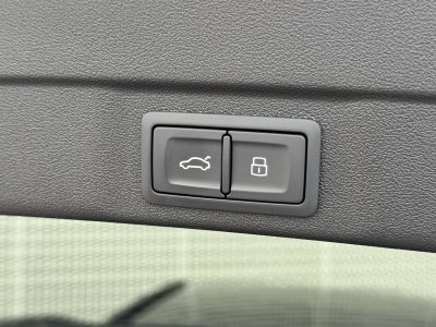 Audi A6 Avant e-hybrid 367 ch S tronic 7 Quattro S line   - 31