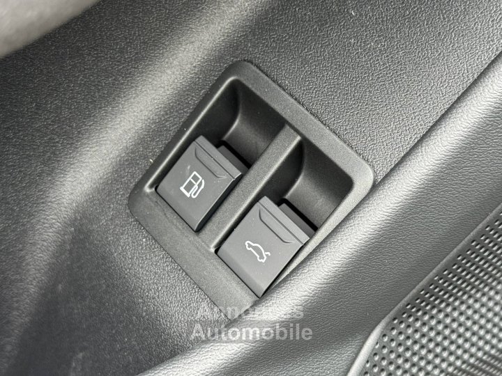 Audi A6 Avant e-hybrid 367 ch S tronic 7 Quattro S line - 36