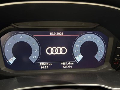 Audi Q3 35 TFSI 150 ch S tronic 7 S line   - 32