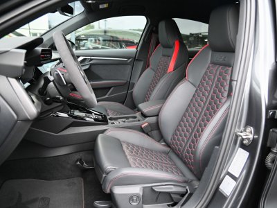 Audi RS3 Limousine 25 TFSI RS-Design   - 12