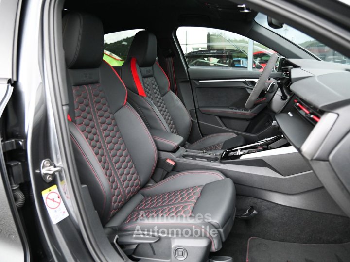 Audi RS3 Limousine 25 TFSI RS-Design - 13