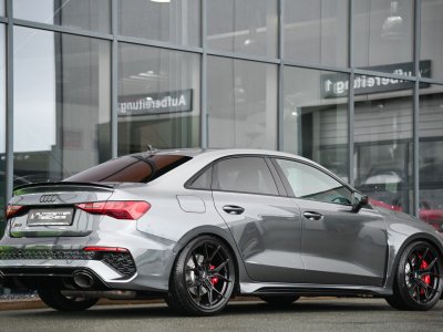 Audi RS3 Limousine 25 TFSI RS-Design   - 32