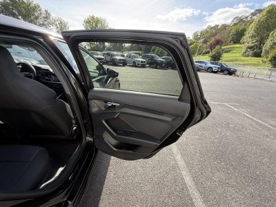 Audi A3 Sportback 14 45 TFSI e - 245 - BV S-Tronic 6 Competition CARPLAY + RADAR AR   - 30