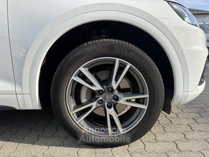 Audi Q5 20 TDI 163 S tronic 7 Quattro Design Luxe Garantie 12 Mois Toit Ouvrant Sièges Chauffants Carplay Hayon Electrique Virtual - 16