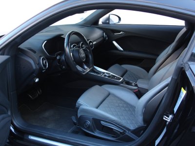 Audi TTS coupe 20 TFSI 310ch quattro S tronic 6   - 9