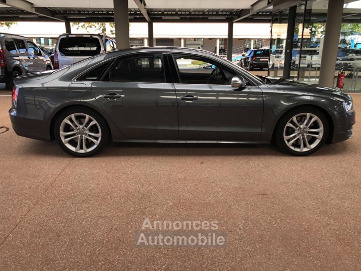 Audi S8 III 40 TFSI 520 QUATTRO TIPTRONIC - 14