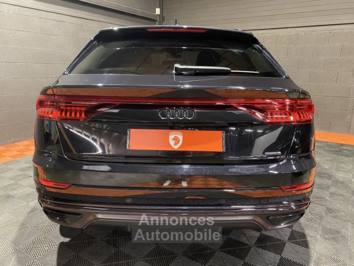 Audi Q8  60 TFSI e 462ch Compétition quattro tiptronic 8 - 18