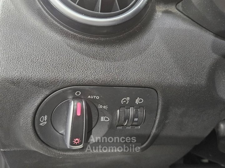 Audi A1  14 TDI 90ch ultra Ambiente - 11