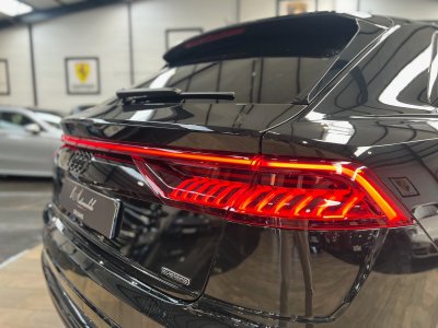 Audi Q8 55 TFSI e 381 Hybrid QUATTRO S-LINE Tiptronic8 /TOIT PANO/ATTELAGE/BANG & OLUFSEN/   - 35