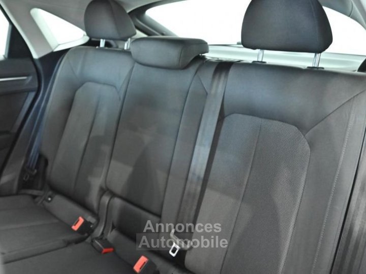 Audi Q3 Sportback 35 TDI 150 ch S tronic 7 Business line - 31