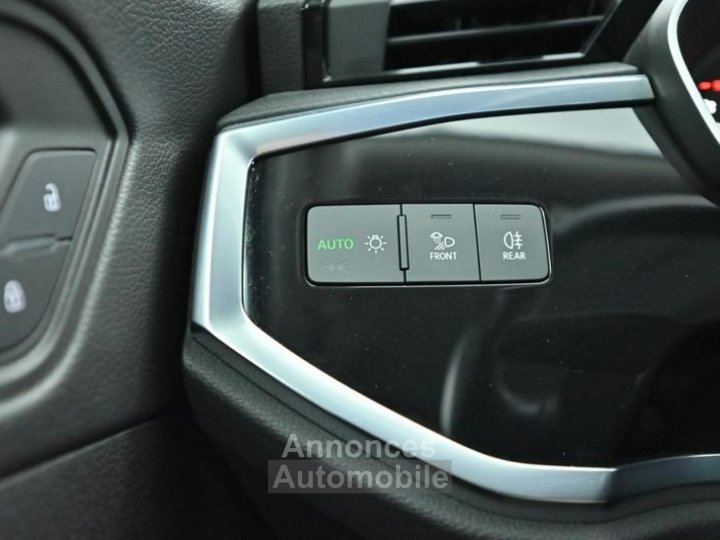 Audi Q3 Sportback 35 TDI 150 ch S tronic 7 Business line - 42