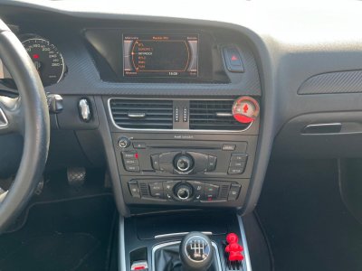 Audi A4 Avant 20 TDI DPF - 143 CH  BREAK Attraction GARANTIE 12 MOIS   - 10