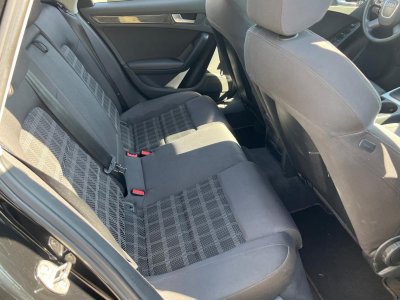 Audi A4 Avant 20 TDI DPF - 143 CH  BREAK Attraction GARANTIE 12 MOIS   - 14