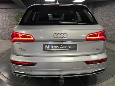 Audi Q5 Quattro 20 40 TDI - 190 - BV S-tronic  S line   - 45