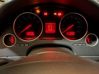 Audi A4 CABRIOLET 18T 163 cv bvm6   - 16