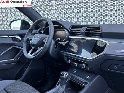 Audi Q3 35 TFSI 150 ch S tronic 7 S line   - 7