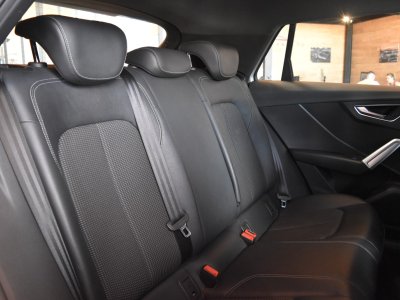 Audi Q2 14 TFSI COD 150 ch BVM6 S Line   - 12