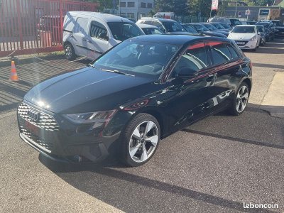 Audi A3 Sportback 40 TFSI E 204CH DESIGN S TRONIC 6   - 3