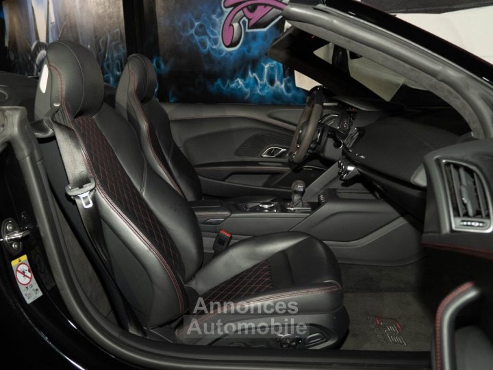 Audi R8 Spyder V10 PERF - 11