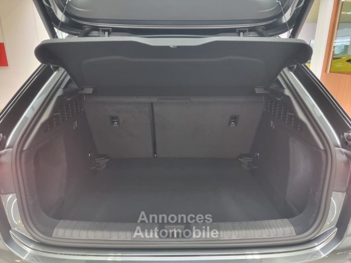 Audi A3 IV (2) SPORTBACK 15 35 TFSI MILD HYBRID 150 S LINE S TRONIC 7 - 12