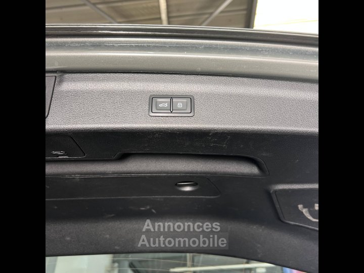 Audi Q3 35 TFSI 150 ch S tronic 7 Design Luxe - 7