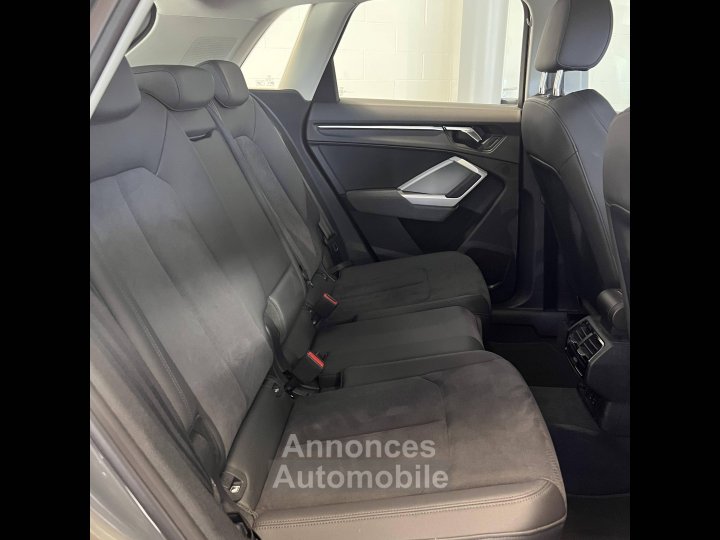 Audi Q3 35 TFSI 150 ch S tronic 7 Design Luxe - 13