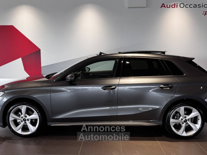 Audi A3 Sportback 35 TFSI Mild Hybrid 150 S tronic 7 S line - 4