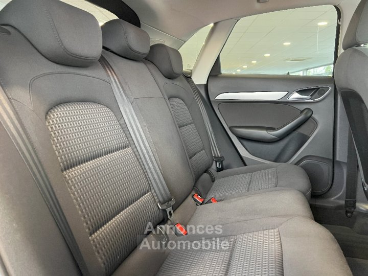 Audi Q3 20 TDI Ultra 150 ch Ambiente - 6