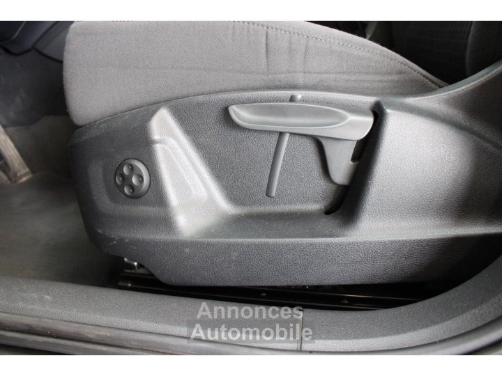 Audi Q3 14 TFSI COD 150 AMBIENTE 2015 PHASE 2 GARANTIE 48 MOIS POSSIBLE - 10