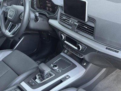 Audi Q5 50 TFSI e 299ch S line quattro S tronic 7 Euro6d-T 15cv   - 17