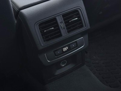 Audi Q5 50 TFSI e 299ch S line quattro S tronic 7 Euro6d-T 15cv   - 20