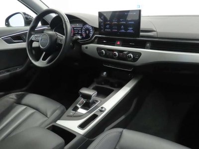 Audi A4 Avant 30TDi Adv STRONIC   - 6
