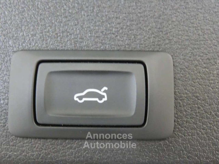 Audi A4 Avant 30TDi Adv STRONIC - 14