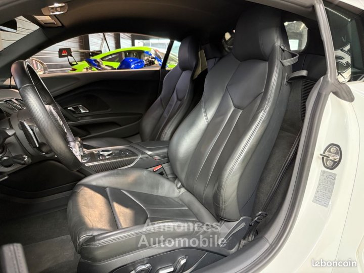 Audi R8 V10 Plus 52 FSI 610cv | Pack Carbone Phares Laser Échappement Sport Caméra - 4