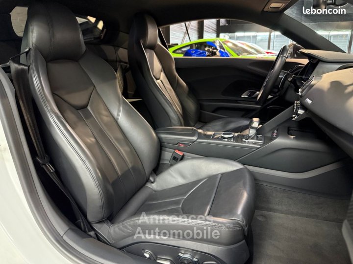 Audi R8 V10 Plus 52 FSI 610cv | Pack Carbone Phares Laser Échappement Sport Caméra - 9