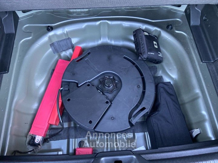 Audi Q2 30 TFSI 110 BV6 S LINE Ext GPS Caméra JA 18" - 17