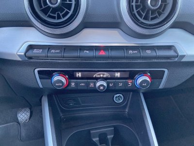 Audi Q2 30 TFSI 110 BV6 S LINE Ext GPS Caméra JA 18"   - 20