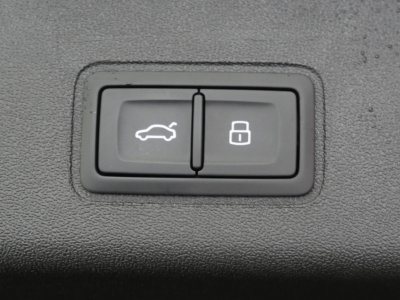 Audi Q3 HYBRIDE e-hybrid 272 ch S tronic 6 S line   - 14