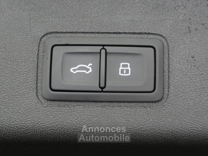 Audi Q3 HYBRIDE e-hybrid 272 ch S tronic 6 S line - 14